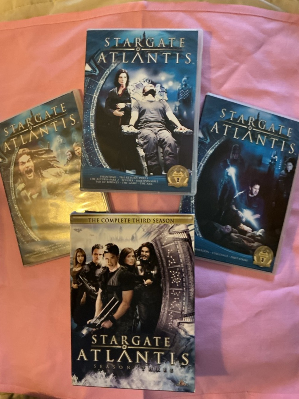 Complete Third Season, Stargate o Atlantis